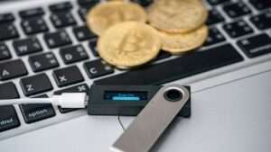 Read more about the article Is Bitcoin Mining Easy Money? Unveiling the Reality